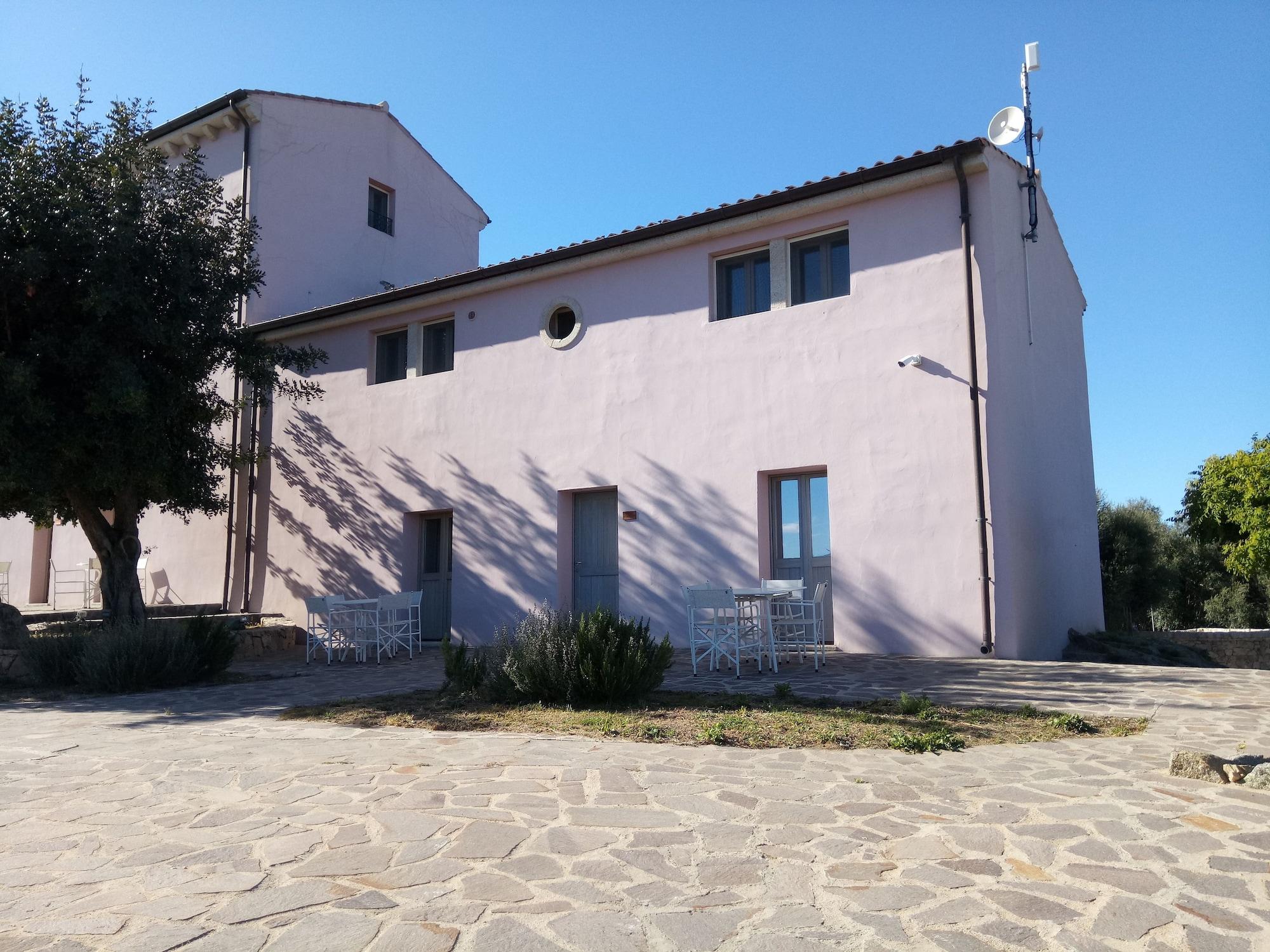 Гостевой дом Liscia Country Relais Сант'Антонио-ди-Галлура Экстерьер фото