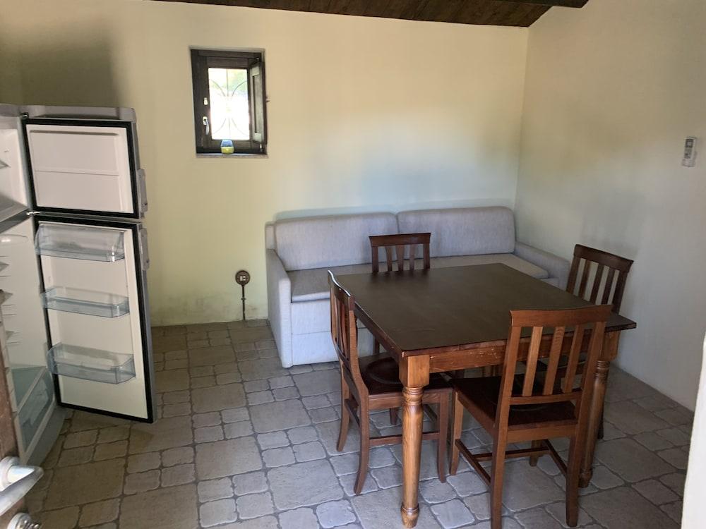 Гостевой дом Liscia Country Relais Сант'Антонио-ди-Галлура Экстерьер фото